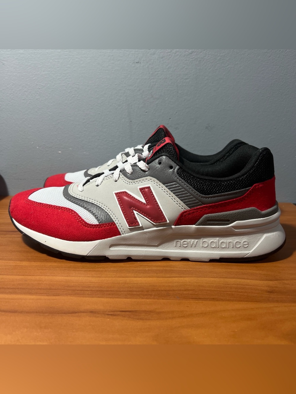 Mens New Balance 997H V1 CM997HVV ‘Team Red’ Grey-Red-Black Sneakers Size 10